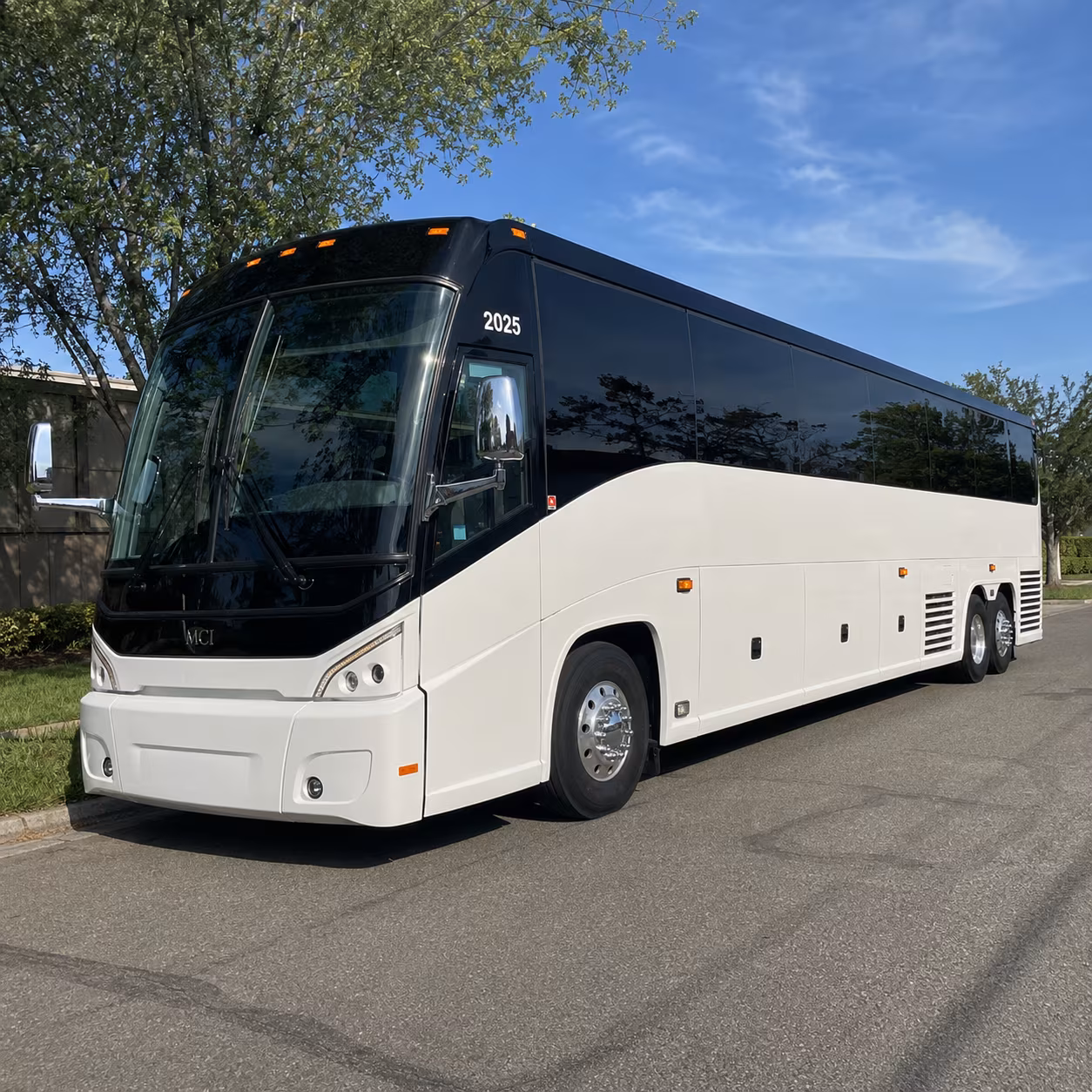 one bus keeps your crew together for dickies arena shows in fort worth