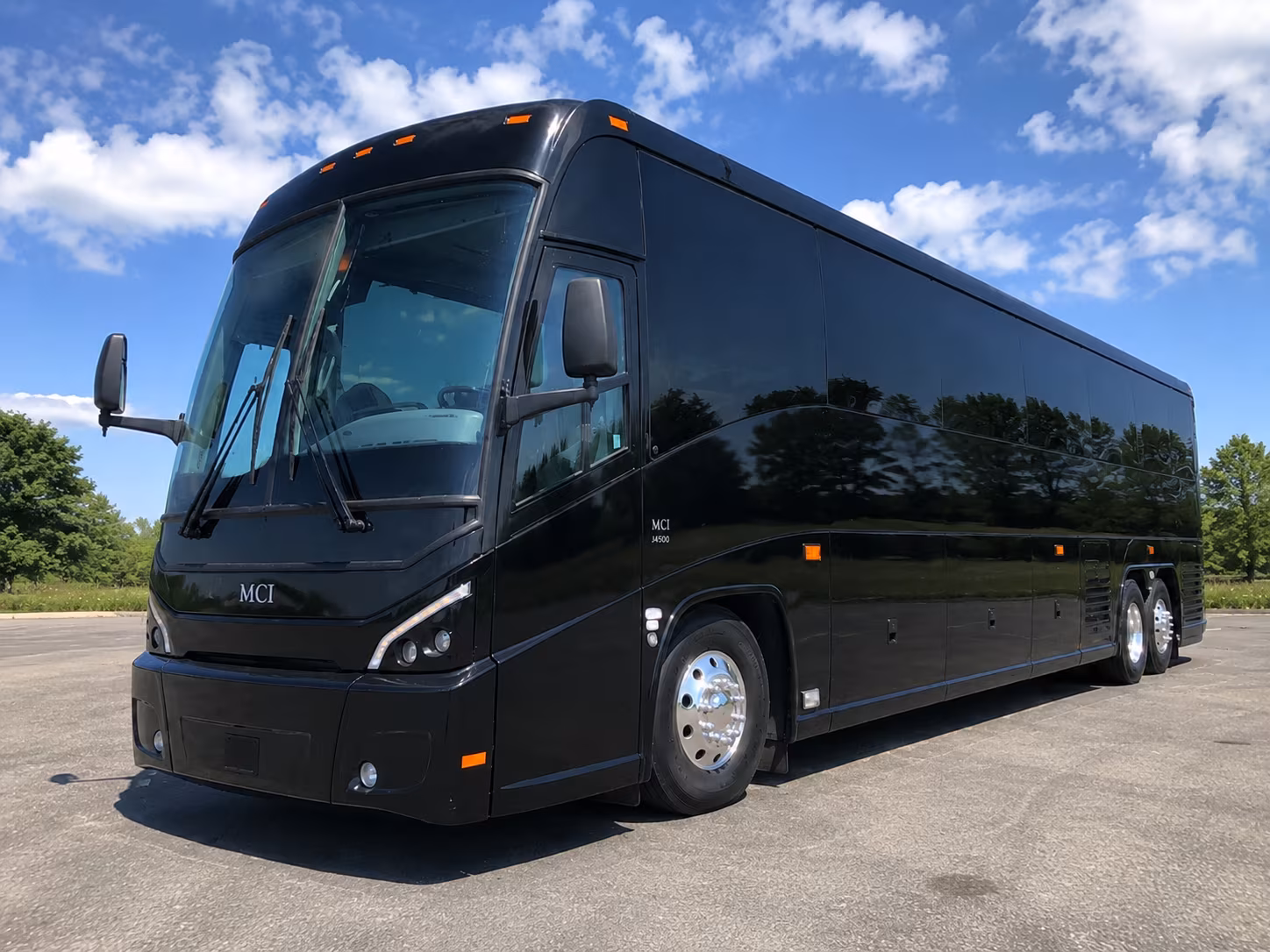 shuttle guests between dfw hotel blocks and your flower mound venue